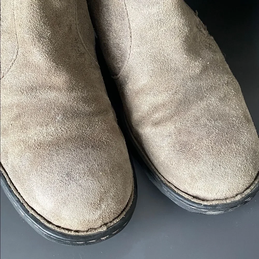 Born Women’s Tan Distressed Suede Leather Boots Side Zipper US Sz 8.5 Boho Chic
